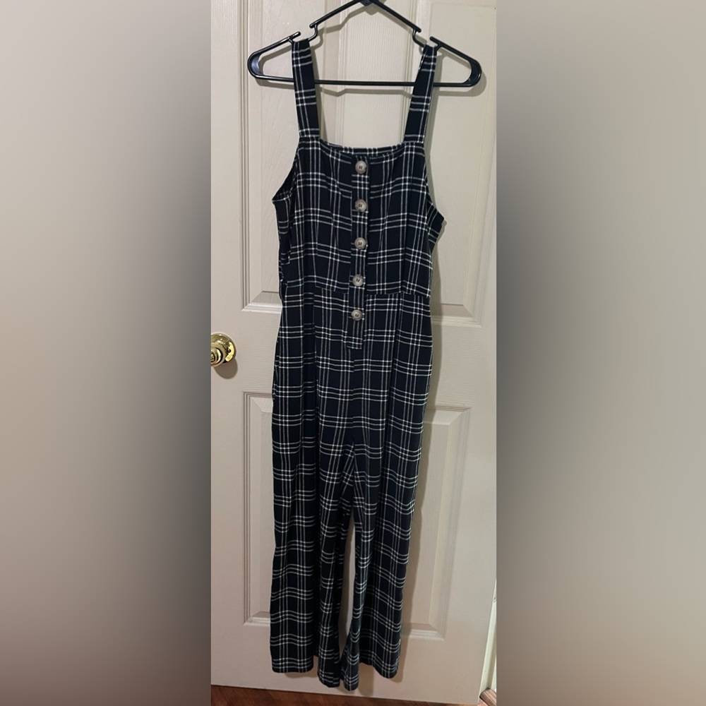 Plaid, American Eagle overalls/jumper.